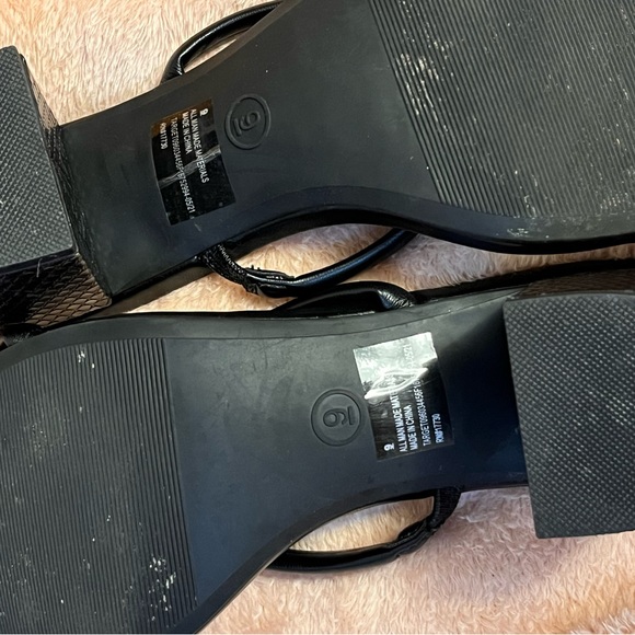 ❥Short Heels❥SOLD - Picture 3 of 4